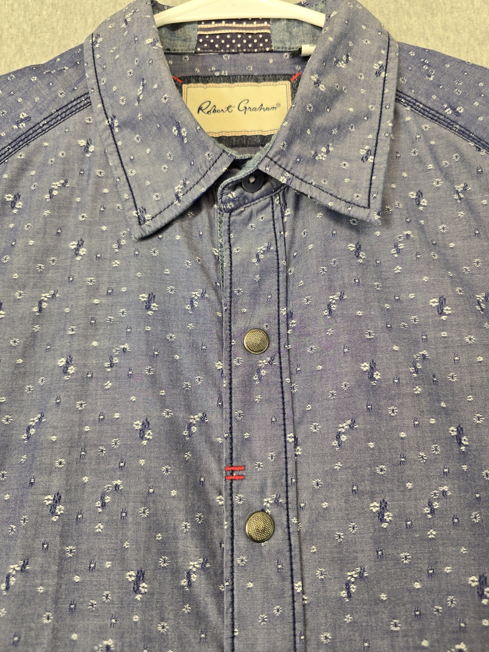 Robert Graham Snap Button Down Shirt Size XL Blue Floral Flip Cuff with Accents